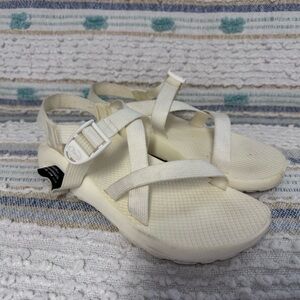 Chaco Women's Cream Adjustable Outdoor Sandals